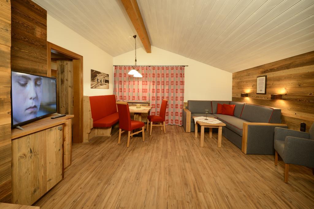 Haus Panorama Daire Reit im Winkl Oda fotoğraf