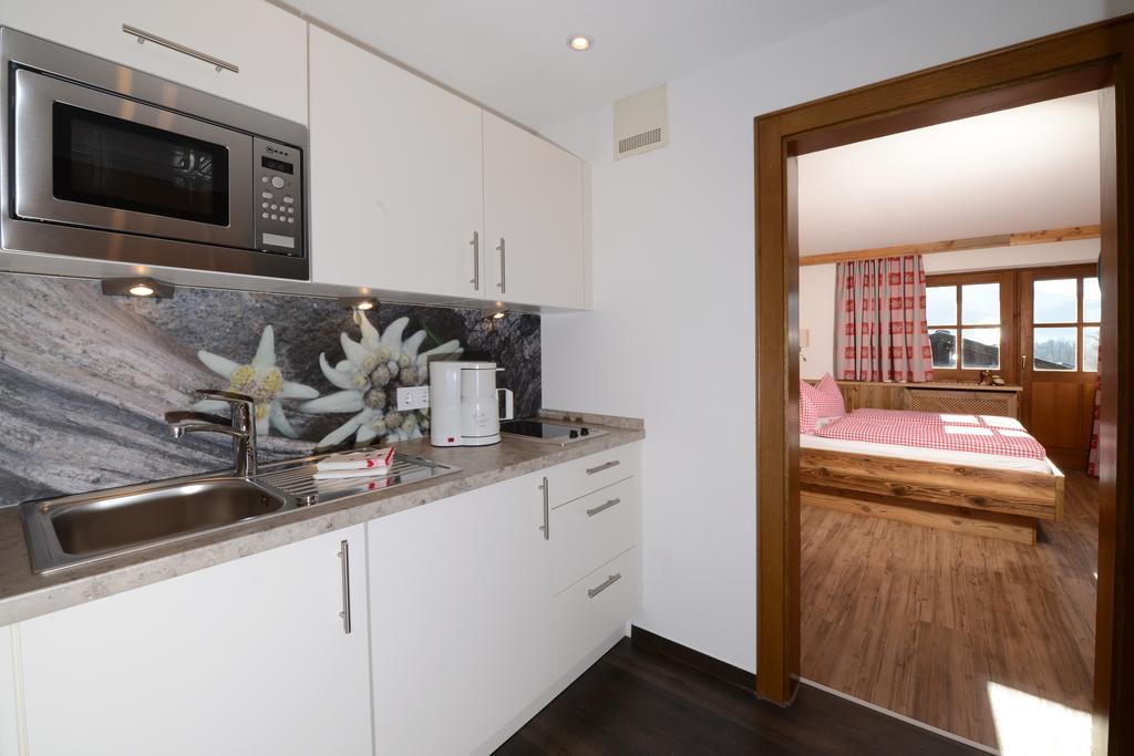 Haus Panorama Daire Reit im Winkl Oda fotoğraf